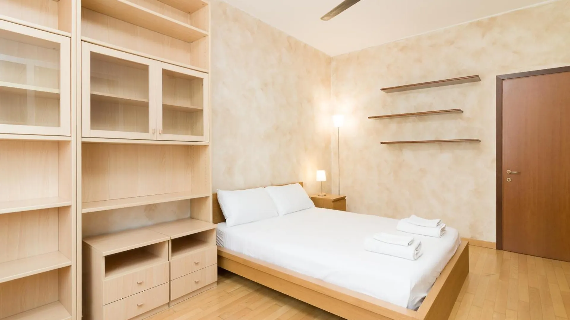 Apartment Bellissimo Appartamento Brenta Milan Italy